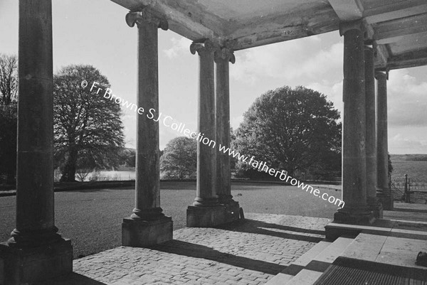 ROCKINGHAM HOUSE   THE PORCH